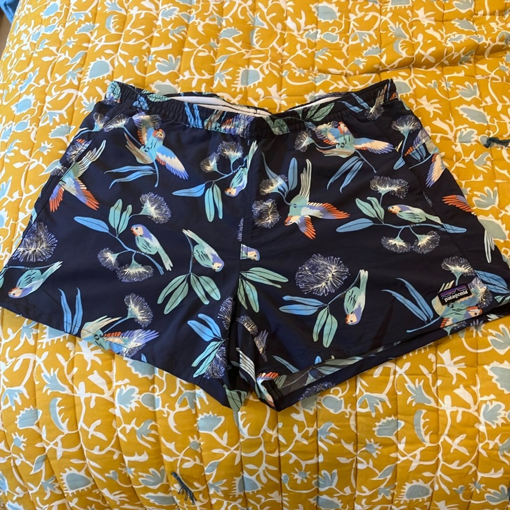 Patagonia Black and Blue Athletic Shorts Lightweight Elastic Waist